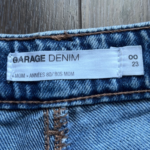 Garage Mom Jeans - Picture 3 of 3
